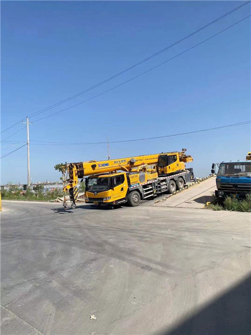 密云区吊车作业时，可能会产生哪些额外收费项目？