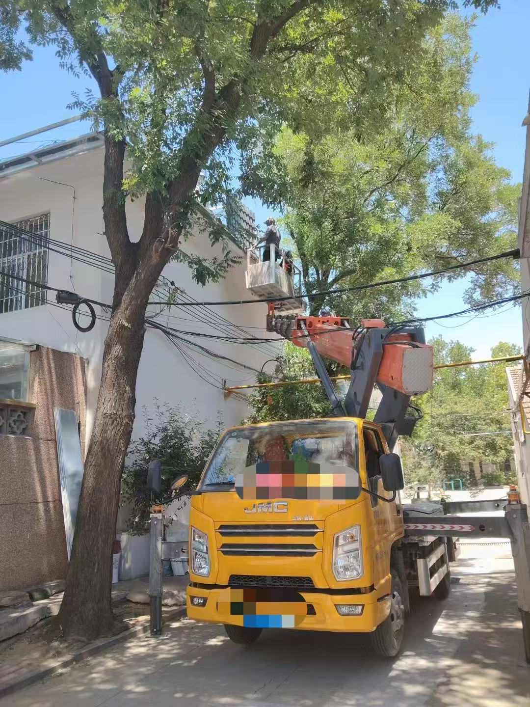 密云区高空作业车能吊装重物吗？最大承载多少公斤？